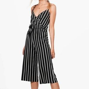 🌞 Boohoo | Lisa Striped Culotte Strappy Jumpsuit